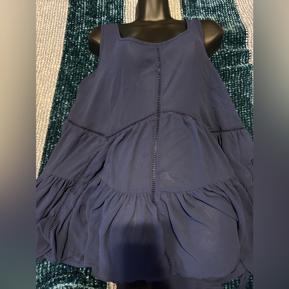 Size 1 Torrid flow top